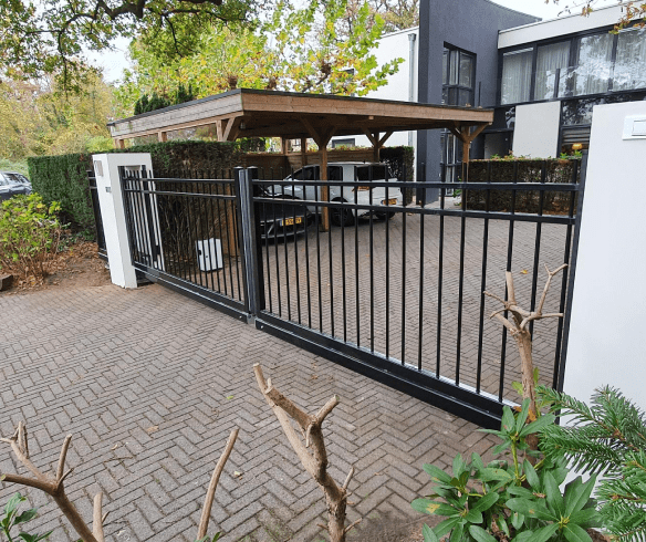 Sierhekwerk met spijlen